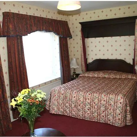 Hotel The Glendalough Laragh