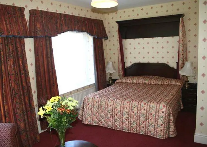 Hotel The Glendalough Laragh